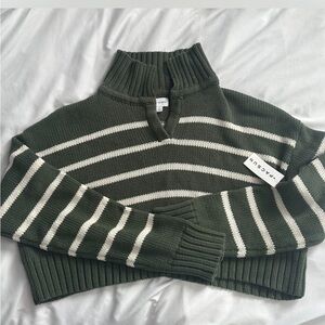 PacSun cropped sweater, olive green, NWT, size smalll